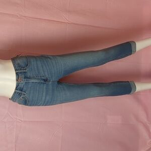 Hollister Ultra High Rise Crop Super Skinny Jeans size 3S 26x24